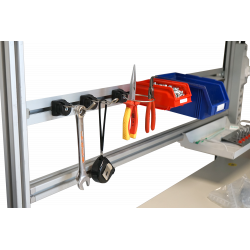Traverse bacs à bec en profilé aluminium pour fixation sur profilés aluminium