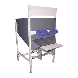 Poste de travail ergonomique à trémie